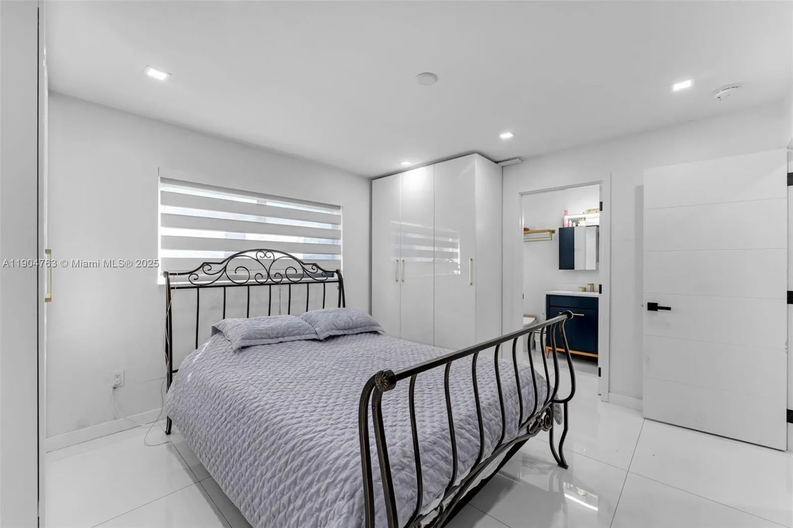 10364 SW 6th St, #10364