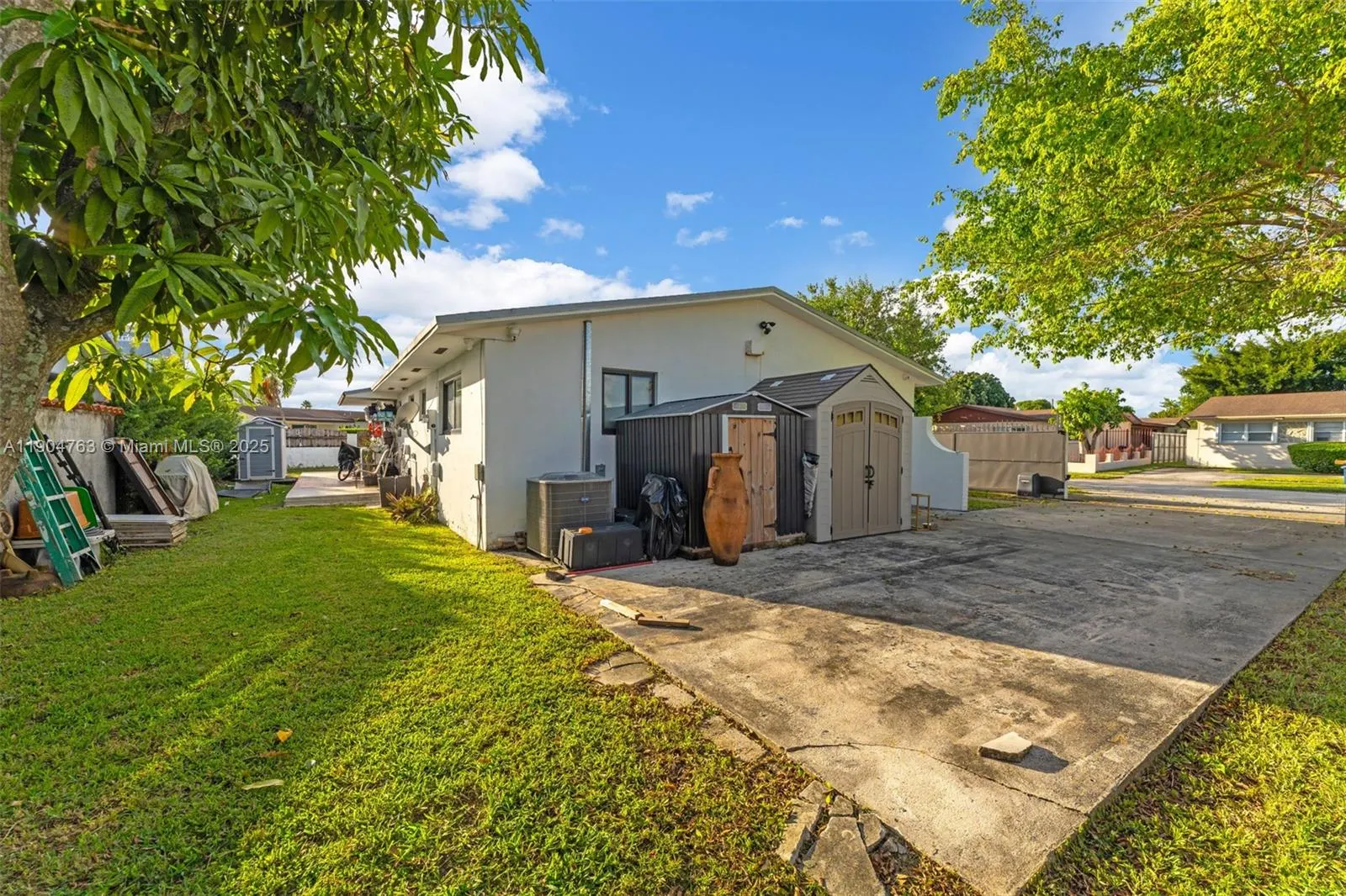 10364 SW 6th St, #10364