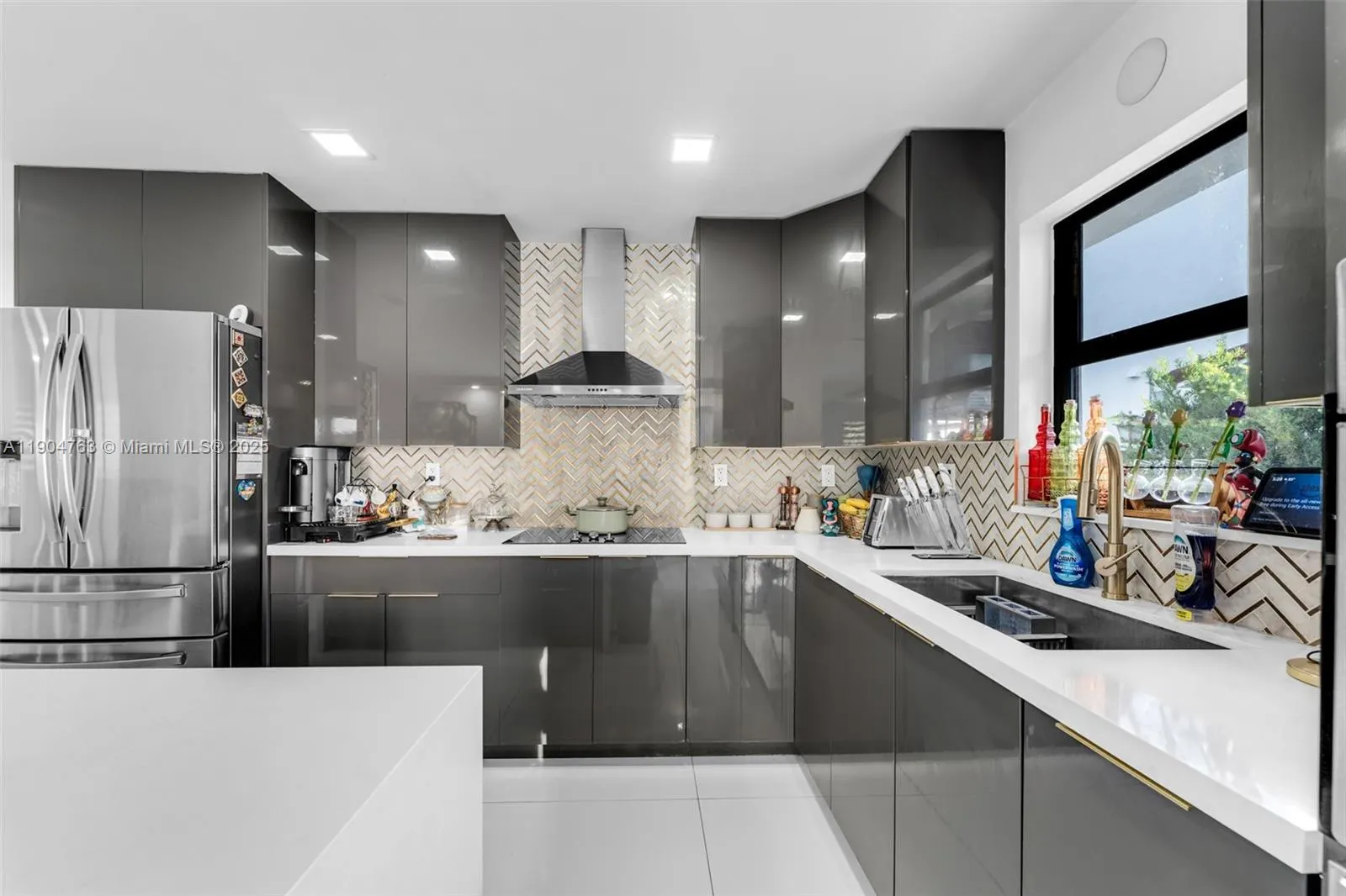 10364 SW 6th St, #10364