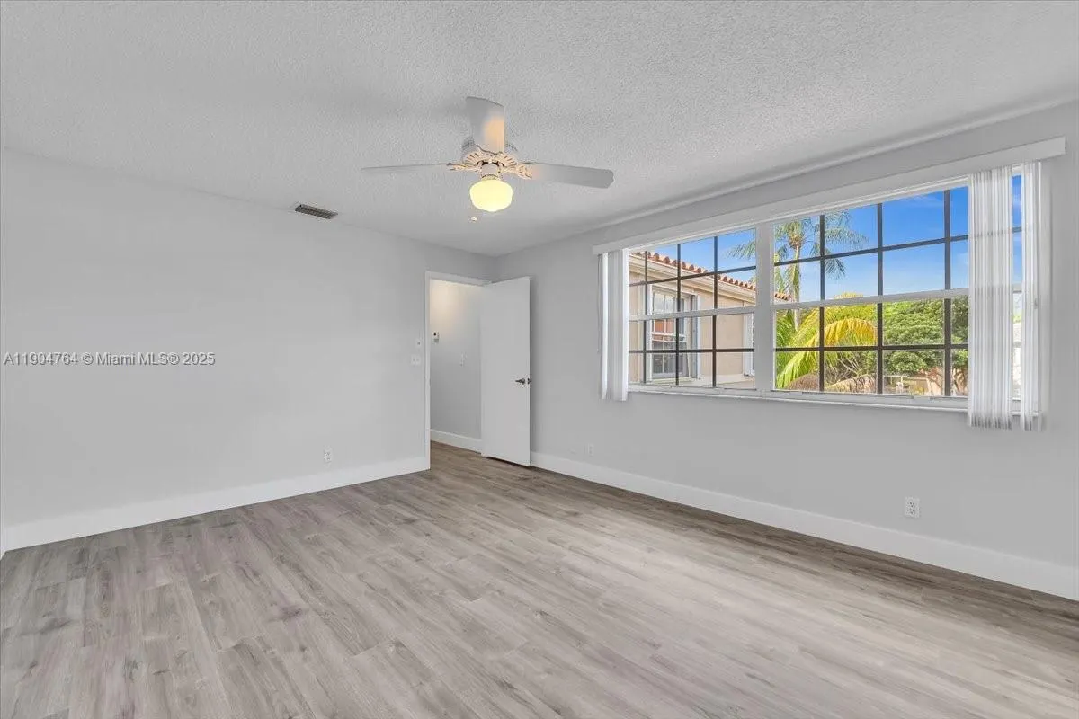 11050 Nautilus Dr, #0