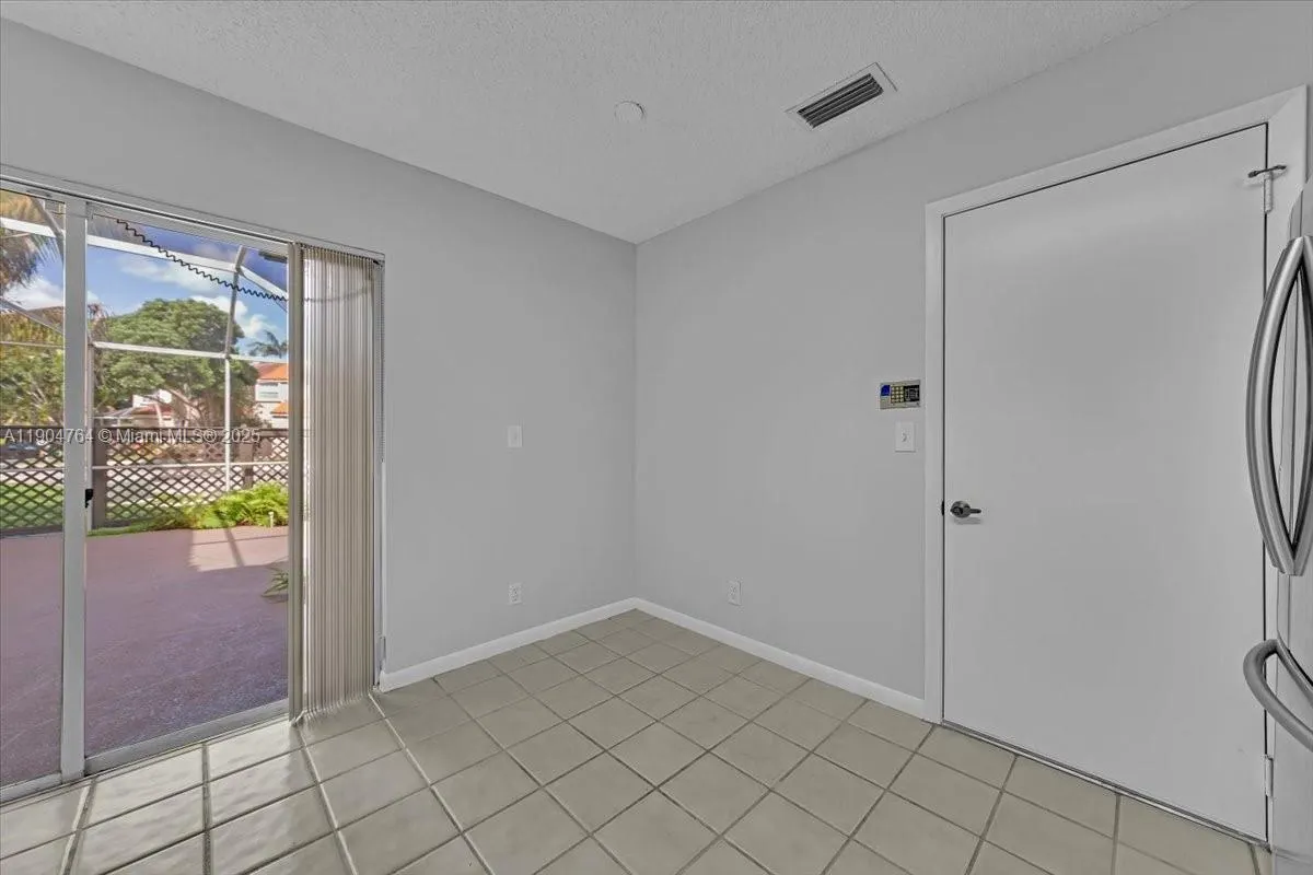 11050 Nautilus Dr, #0