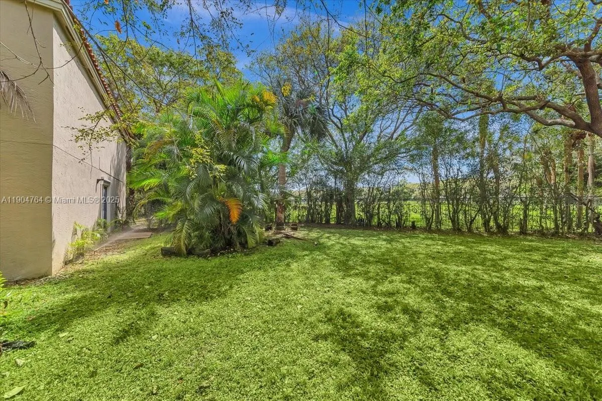 11050 Nautilus Dr, #0