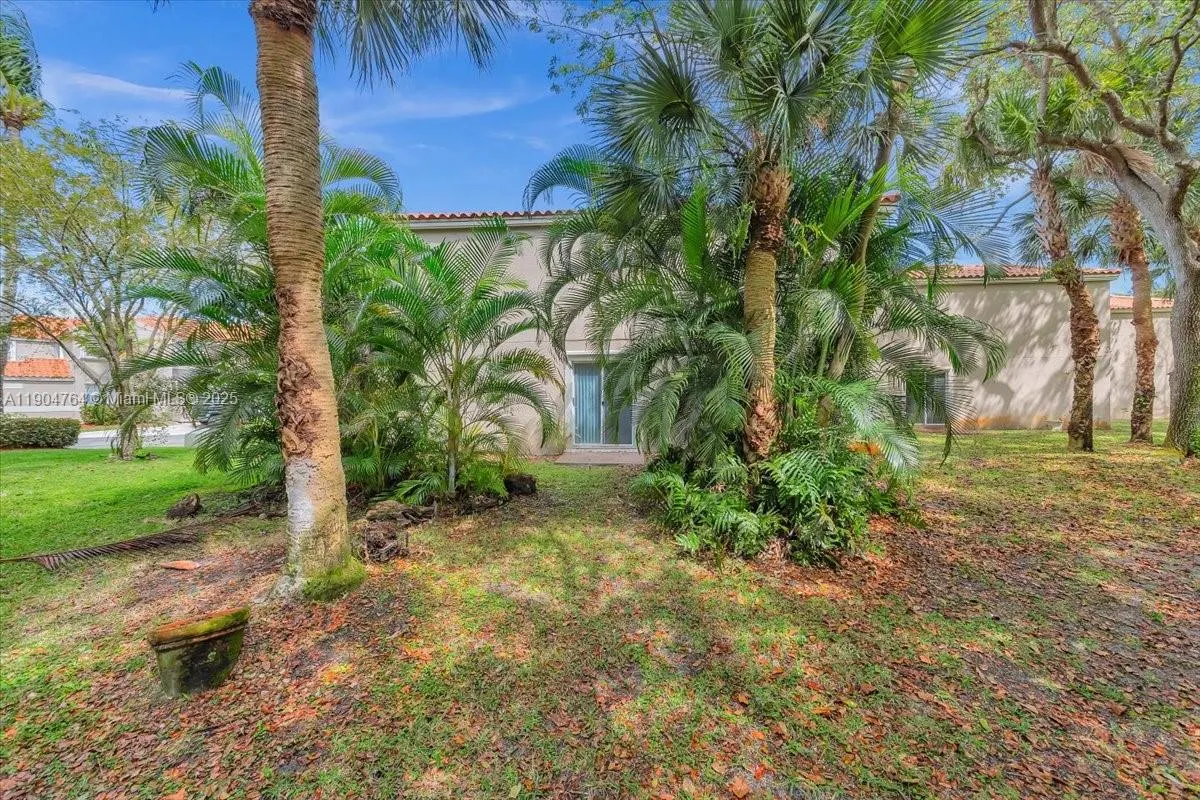 11050 Nautilus Dr, #0