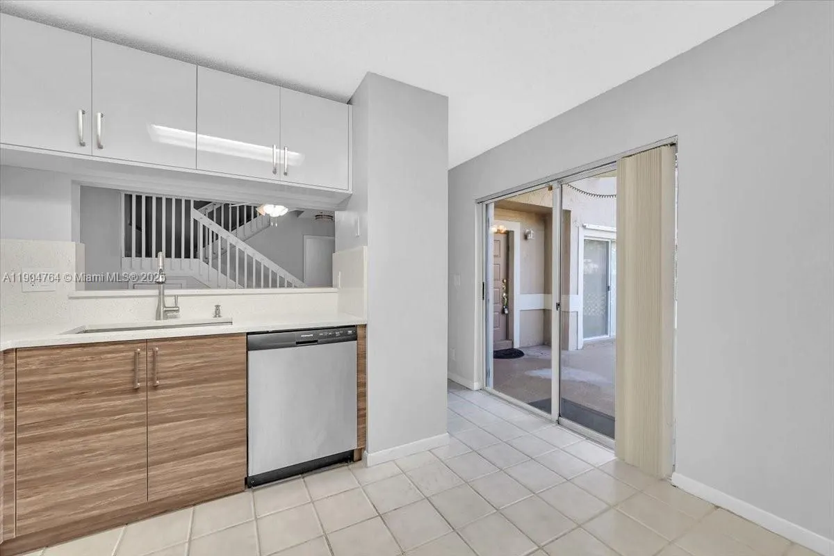 11050 Nautilus Dr, #0