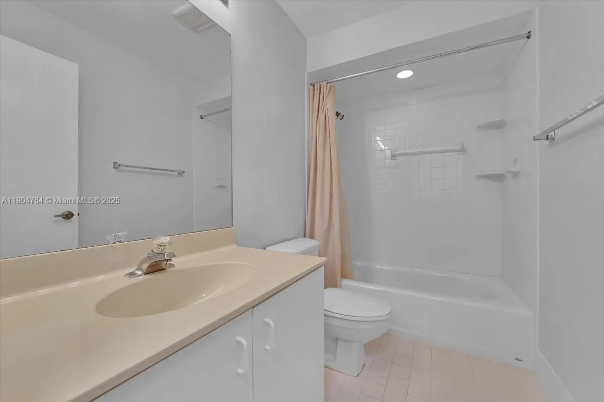 11050 Nautilus Dr, #0