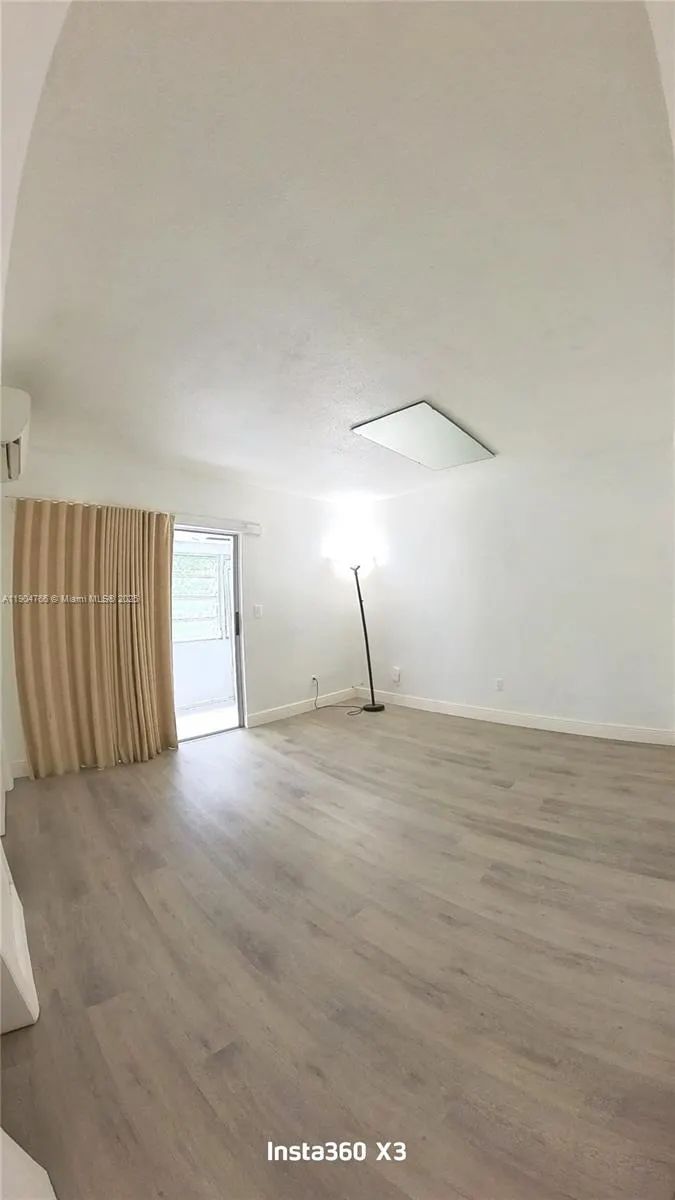 100 NW 204th St, #19