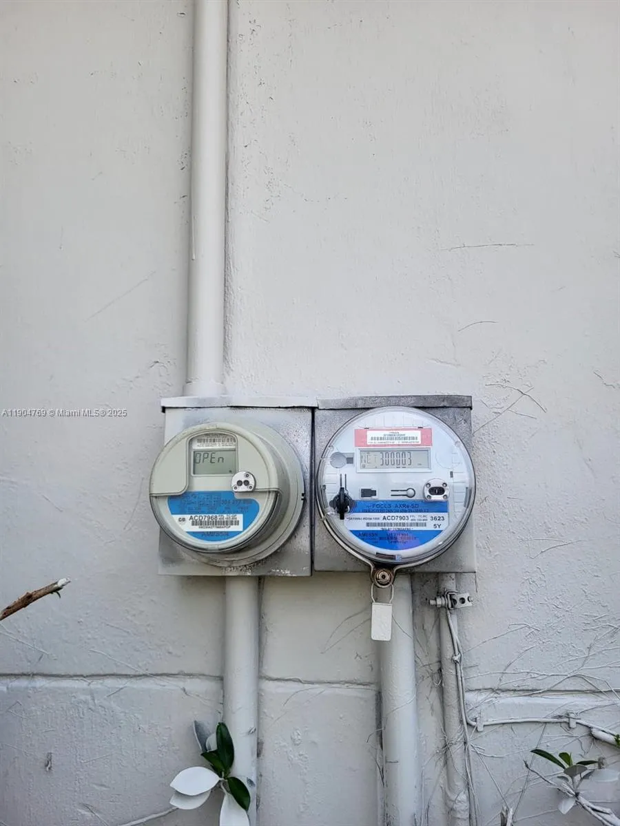 640 - 642 NW 77th St