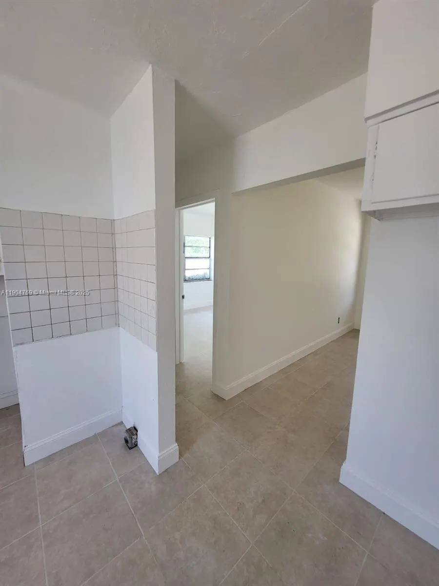 640 - 642 NW 77th St