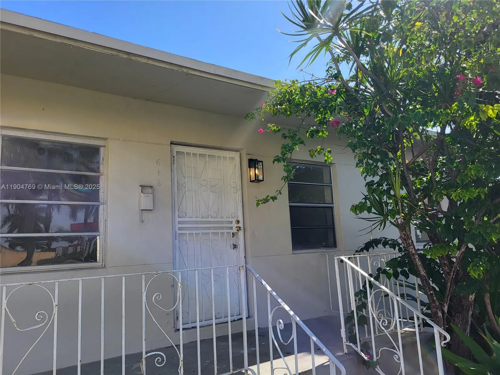 640 - 642 NW 77th St