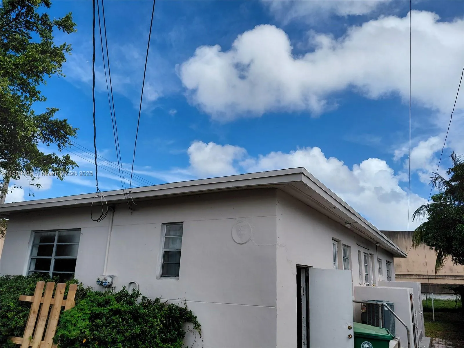 640 - 642 NW 77th St