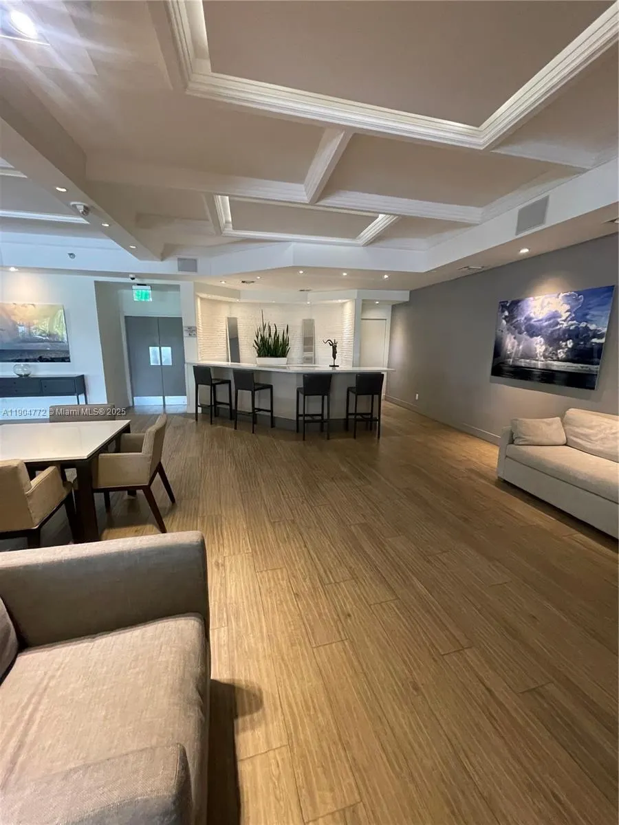 100 Lincoln Rd, #1626