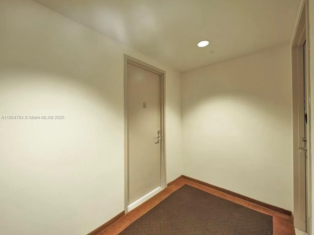 2475 Brickell Ave, #2006