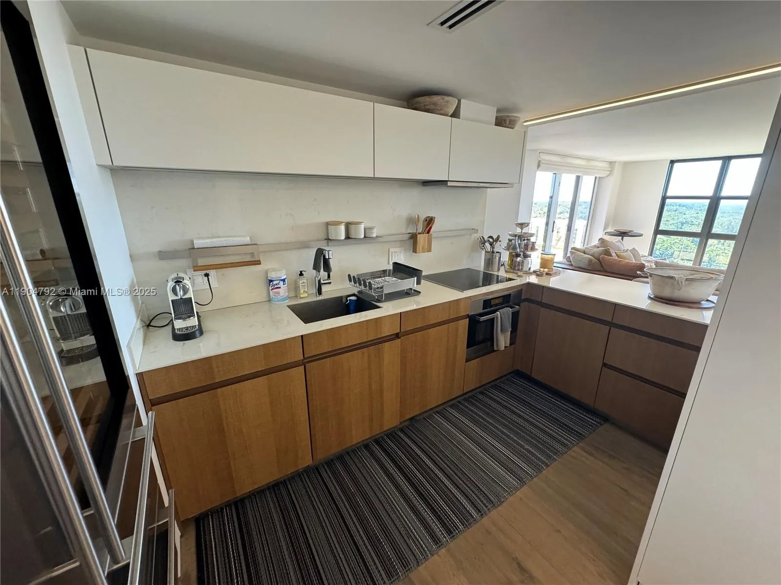 1121 Crandon Blvd, #D608