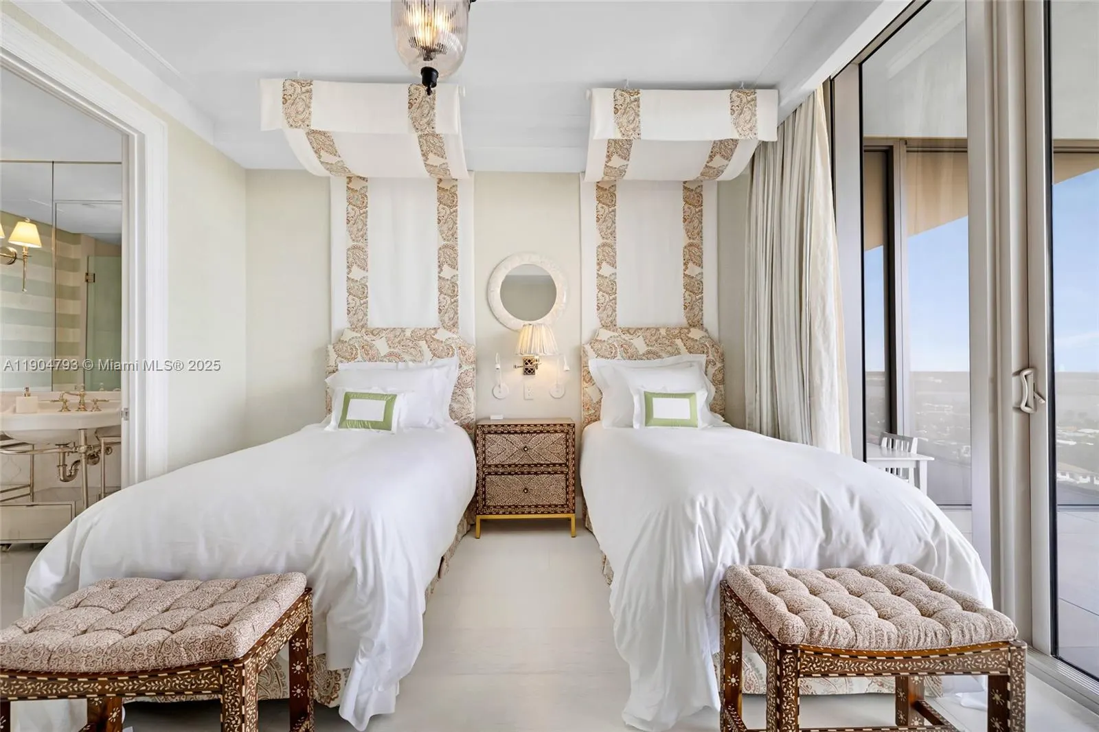 9705 Collins Ave, #2102N