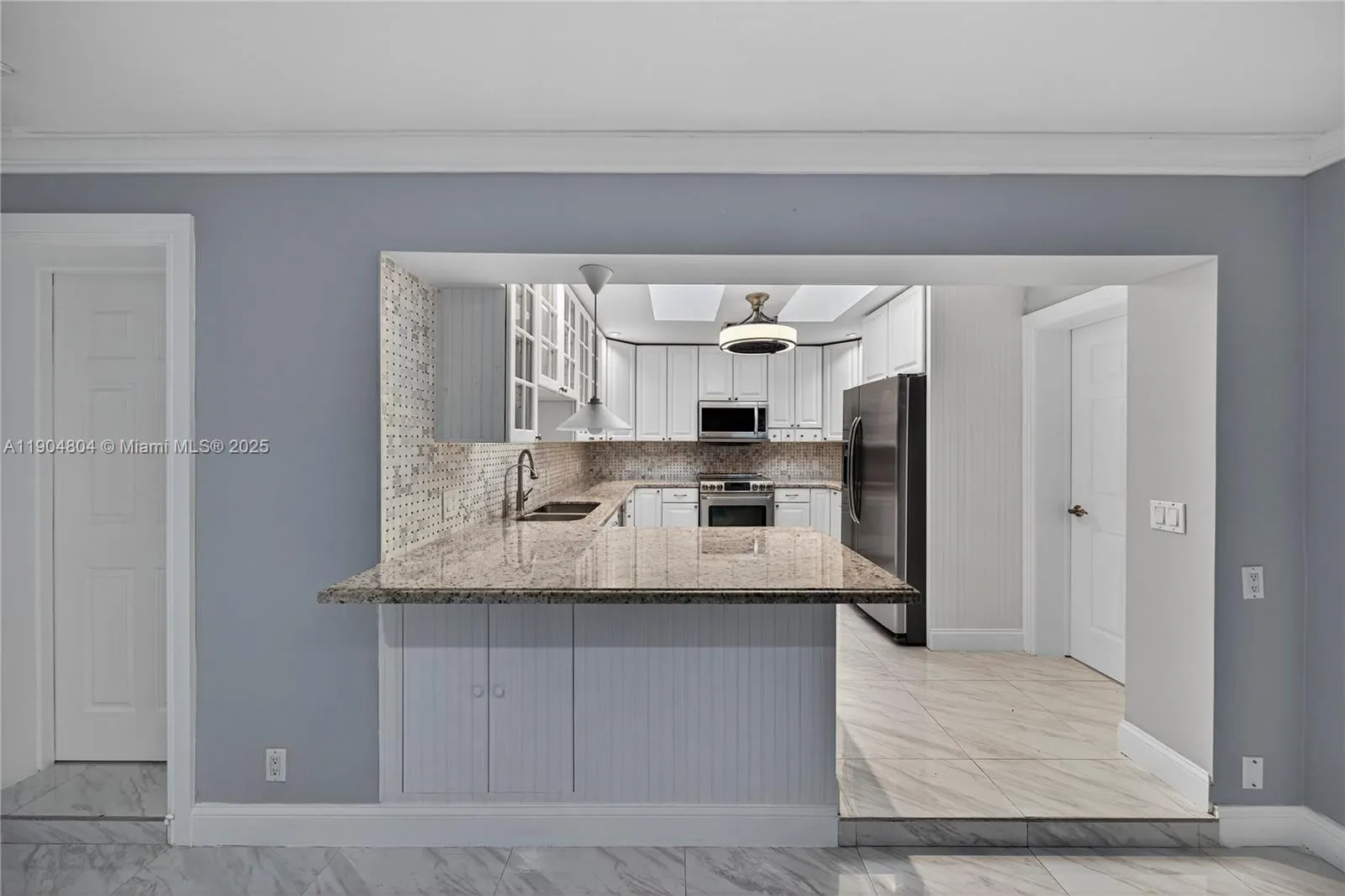 2801 Coral Shores Dr