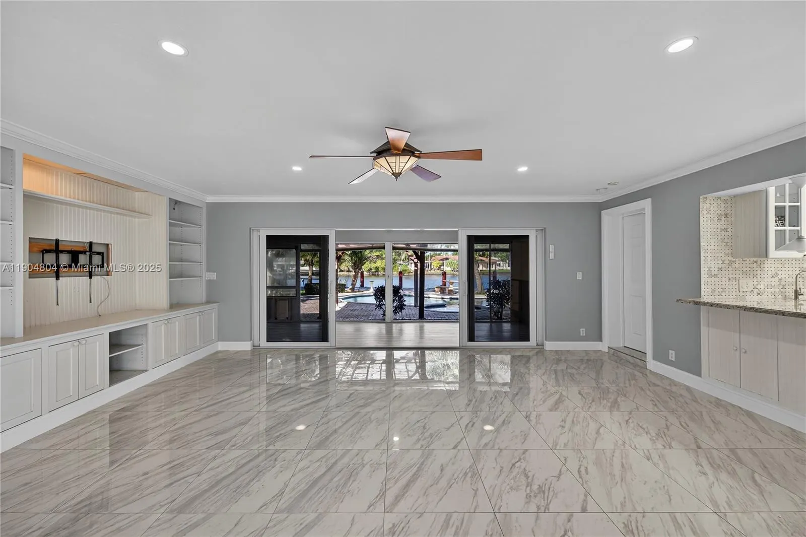 2801 Coral Shores Dr