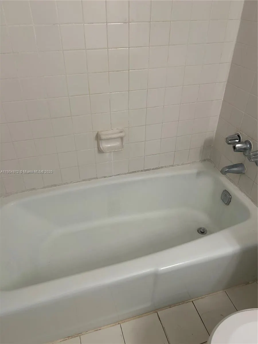 18101 NW 68th Ave, #B205