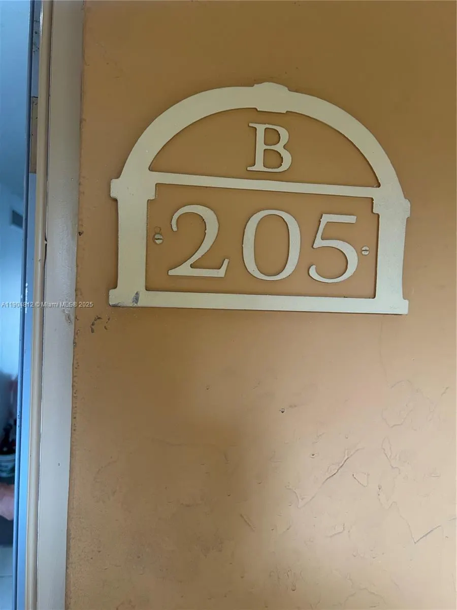 18101 NW 68th Ave, #B205