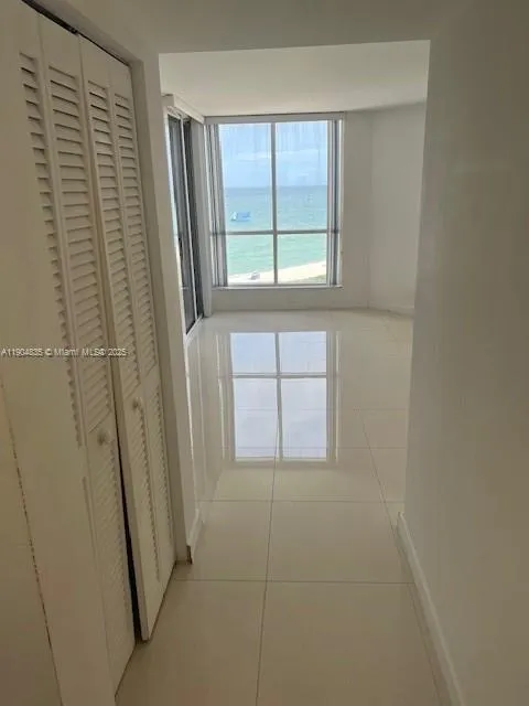 6767 Collins Ave, #904