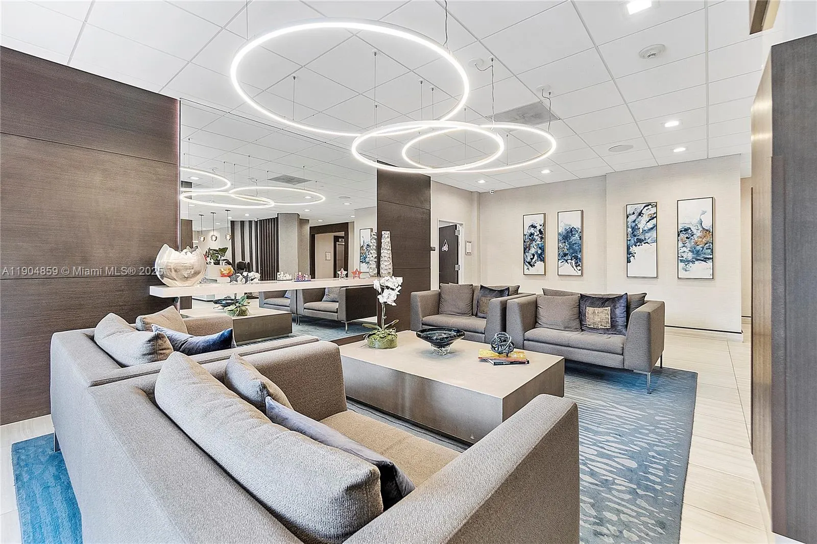 90 Edgewater Dr, #PH23