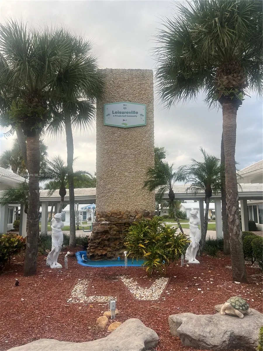 2501 W Golf Blvd, #128