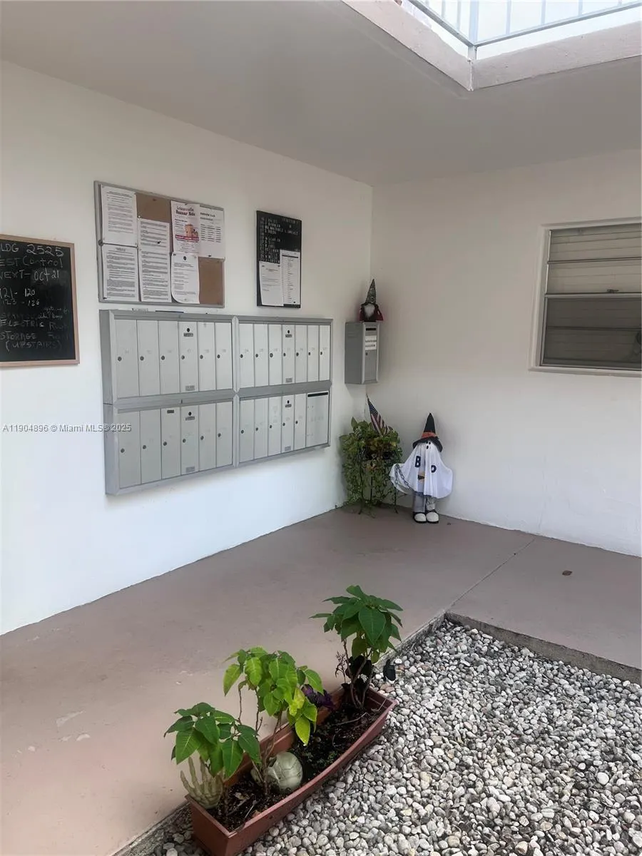 2501 W Golf Blvd, #128