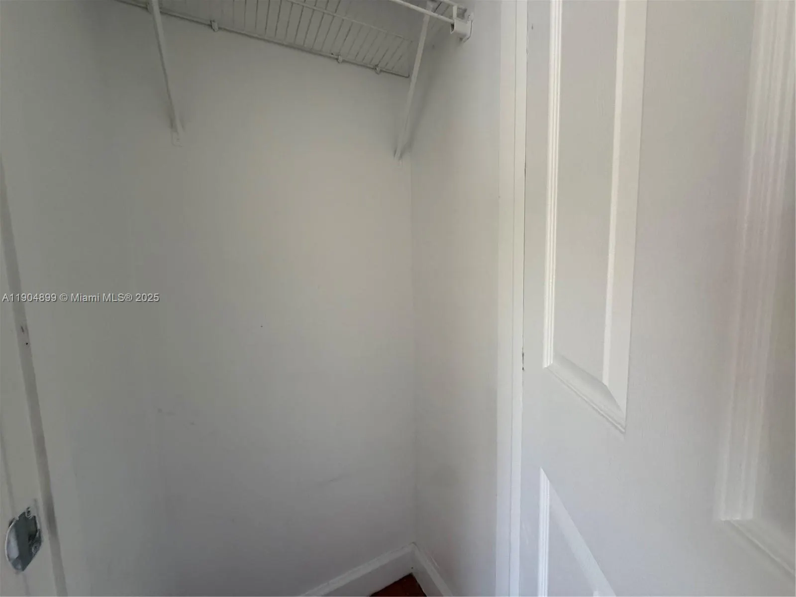 223 Calabria Ave, #10