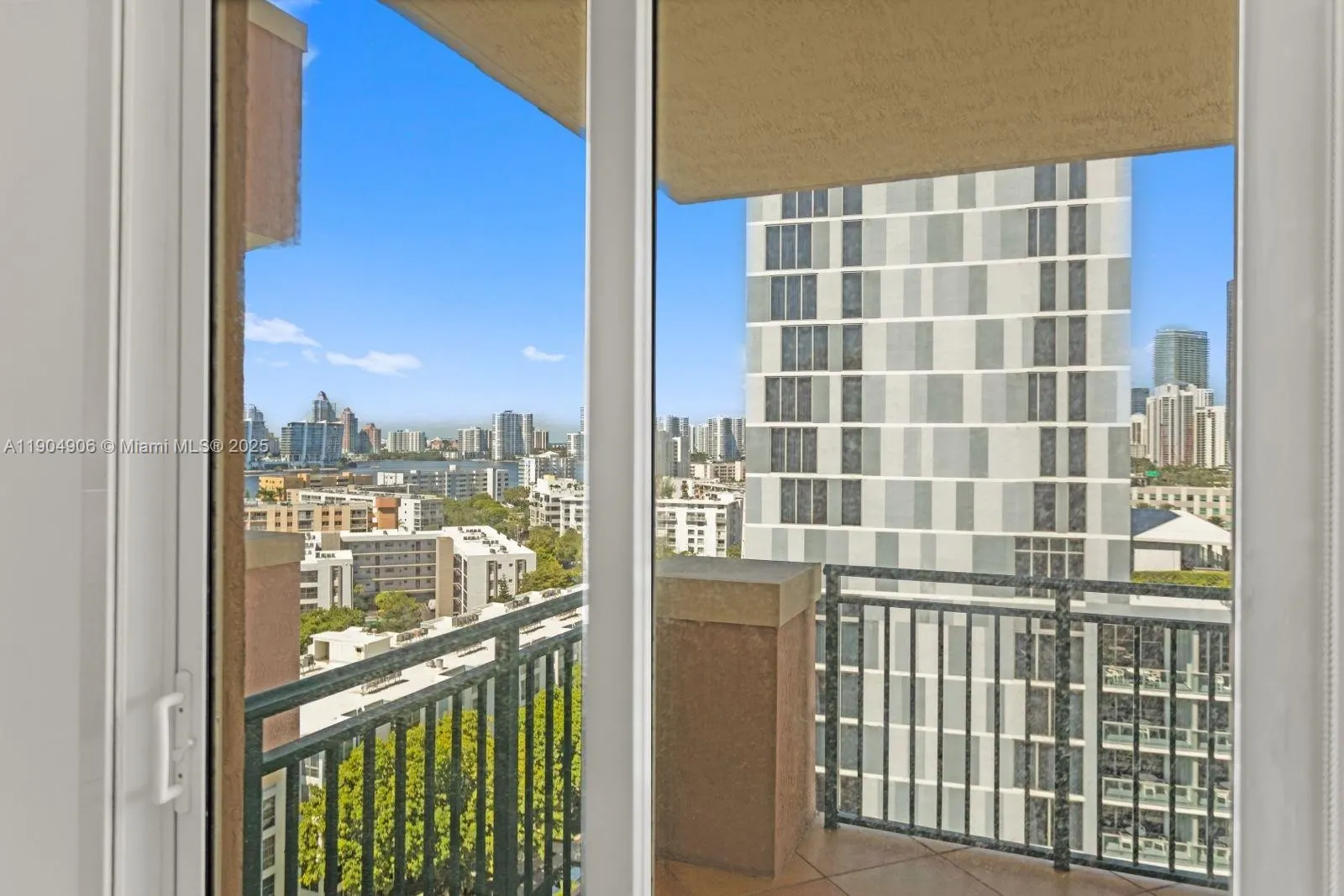 17555 Atlantic Blvd, #PH7