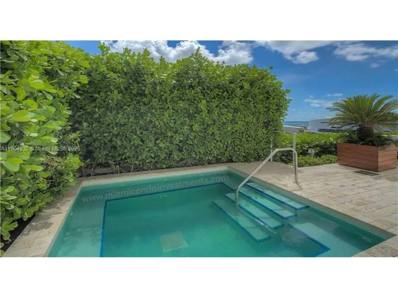 1040 Biscayne Blvd, #1707