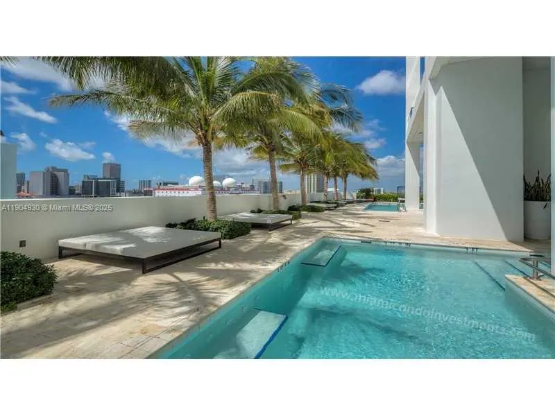 1040 Biscayne Blvd, #1707