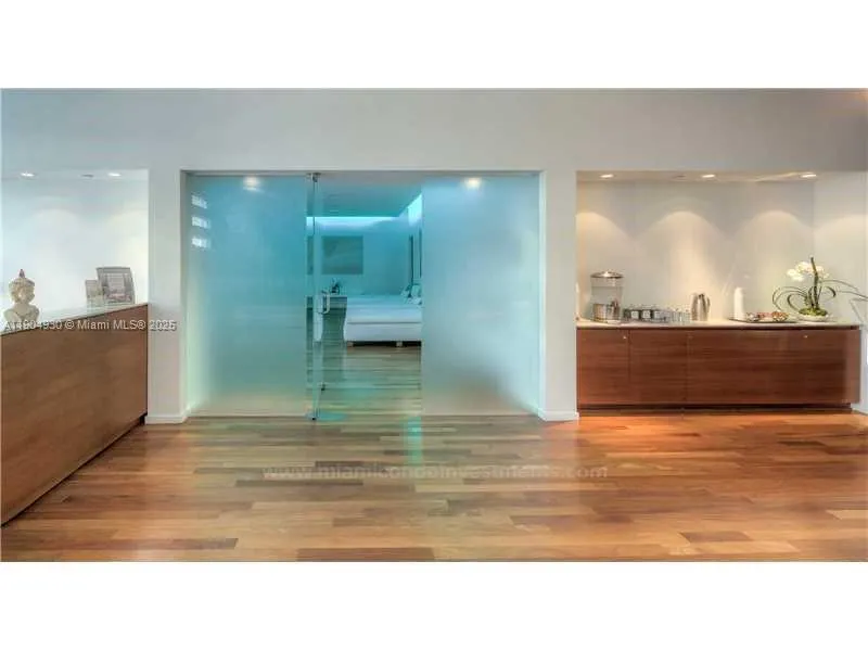 1040 Biscayne Blvd, #1707