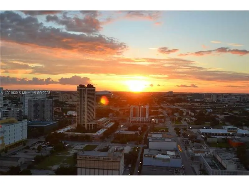 1040 Biscayne Blvd, #1707