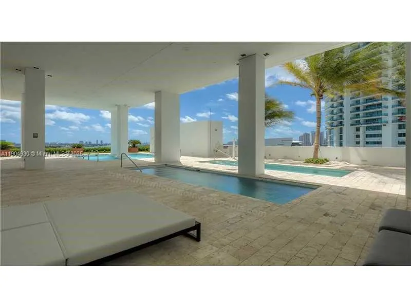 1040 Biscayne Blvd, #1707