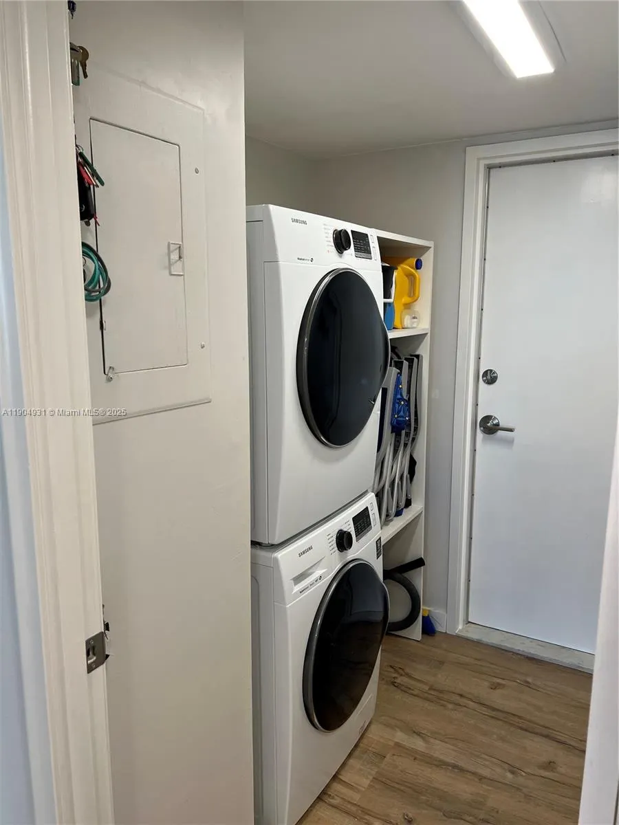 2751 S Ocean Dr, #1406 S