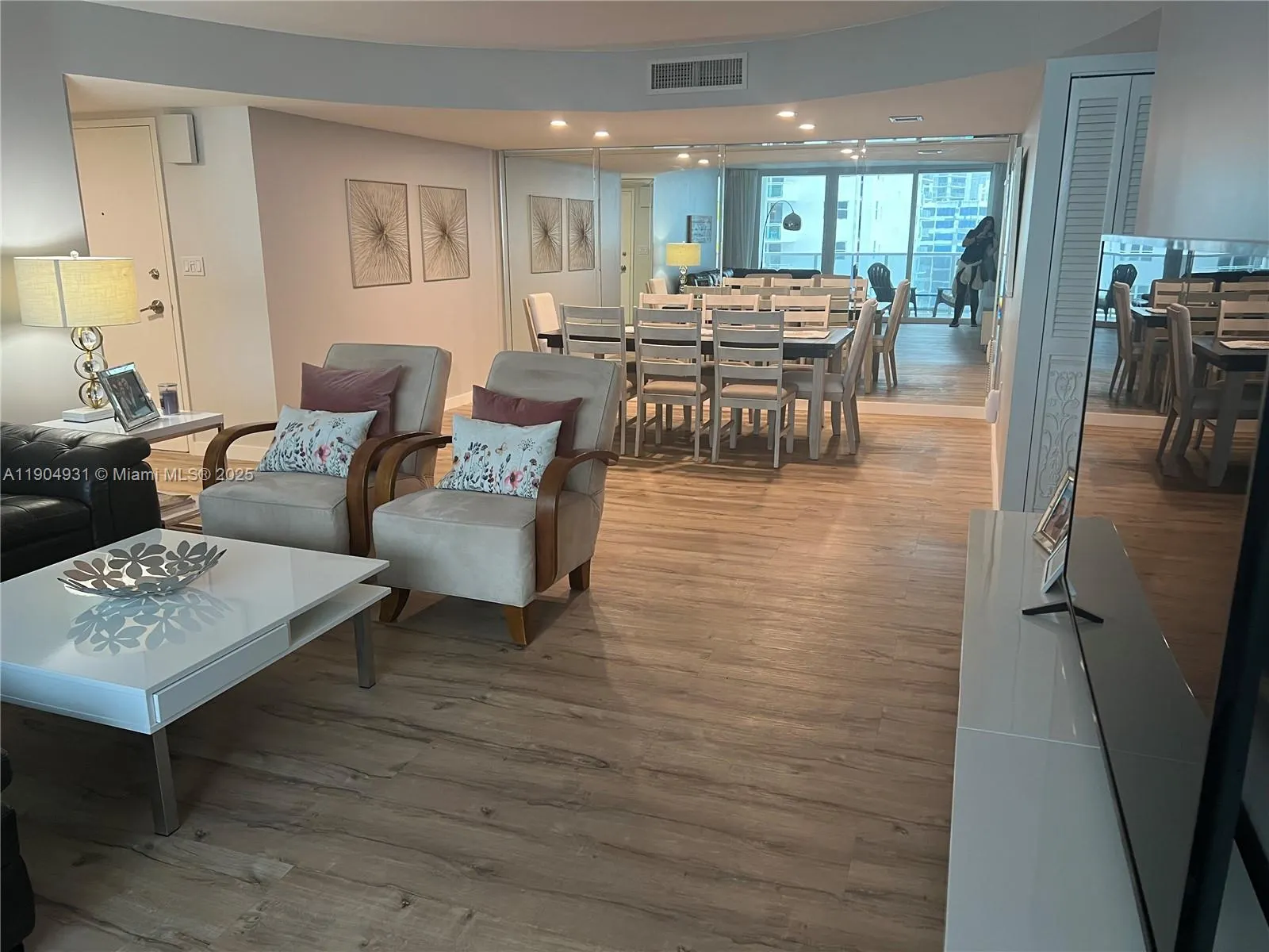 2751 S Ocean Dr, #1406 S