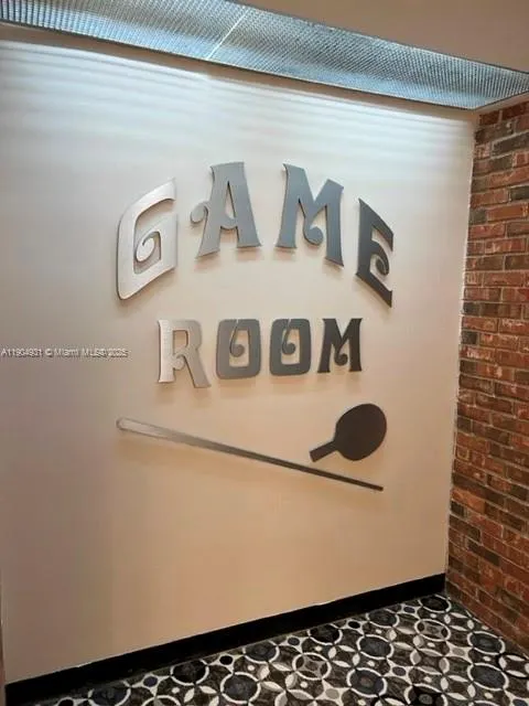 2751 S Ocean Dr, #1406 S