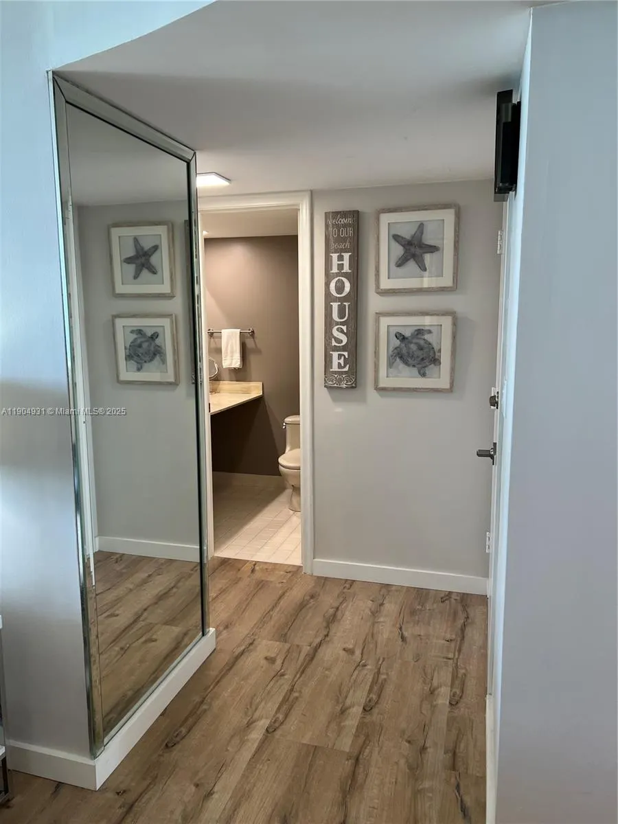 2751 S Ocean Dr, #1406 S