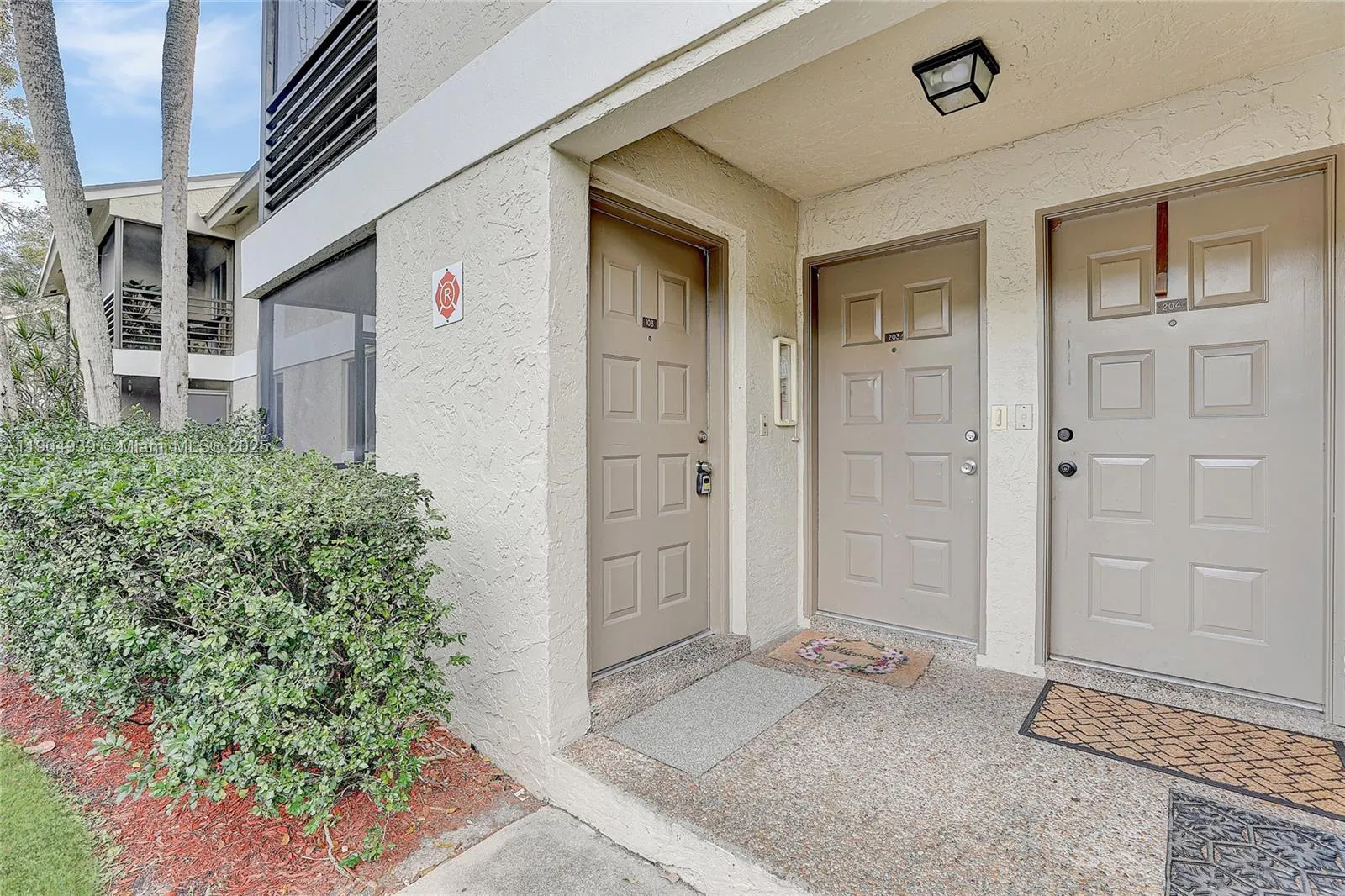 104 Gardens Dr, #103