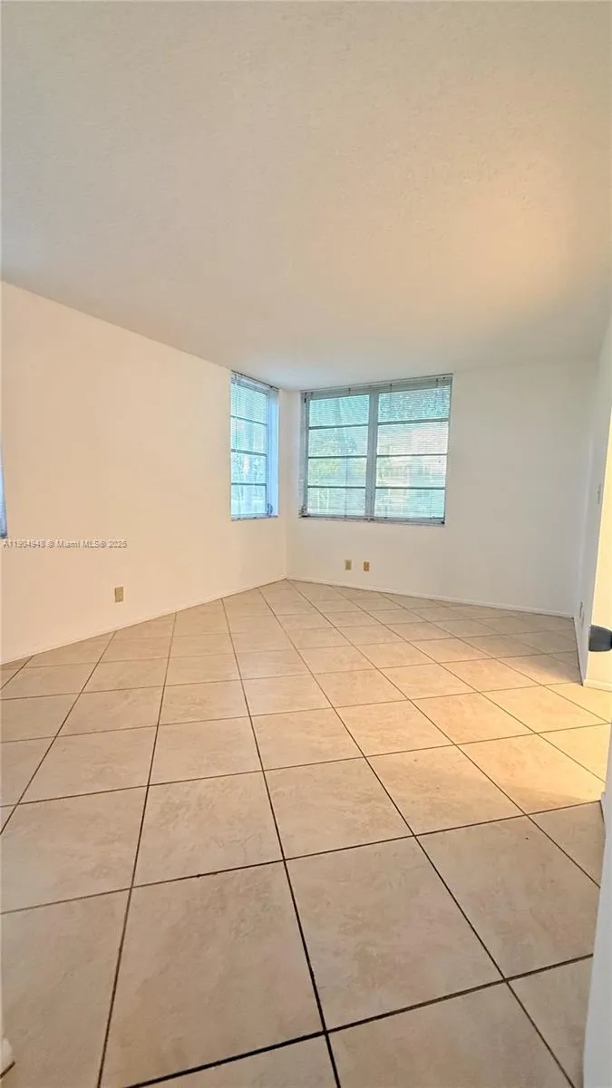 1811 Sabal Palm Dr, #208