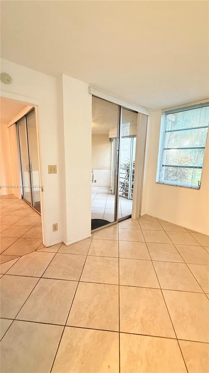 1811 Sabal Palm Dr, #208