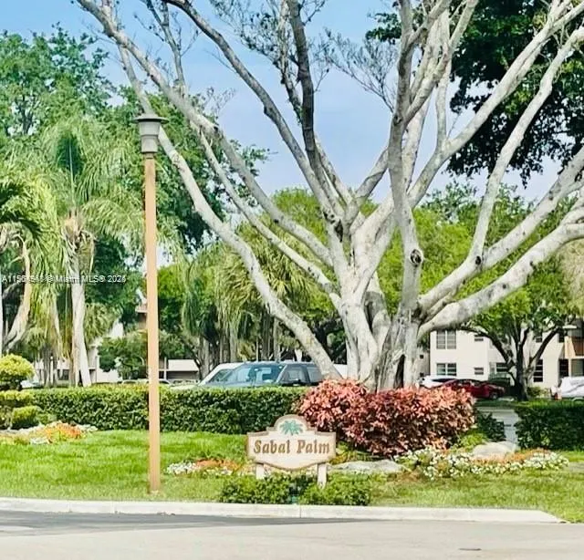 1811 Sabal Palm Dr, #208