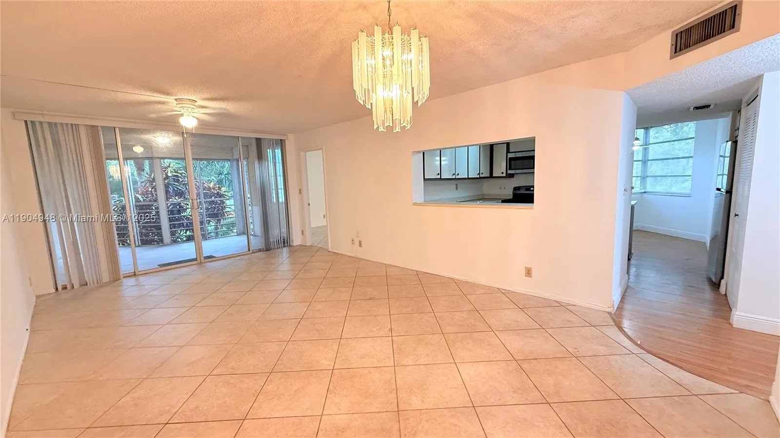 1811 Sabal Palm Dr, #208