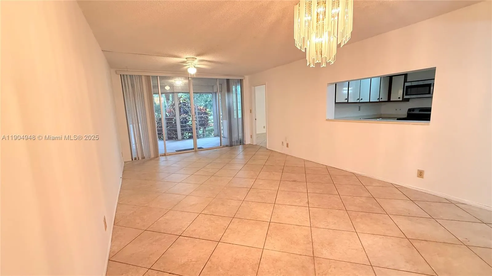 1811 Sabal Palm Dr, #208