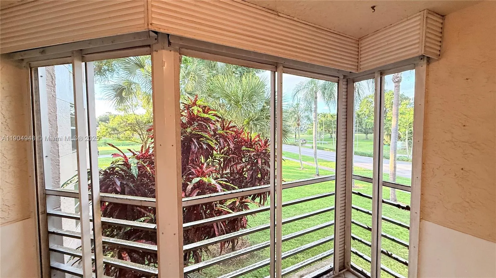 1811 Sabal Palm Dr, #208