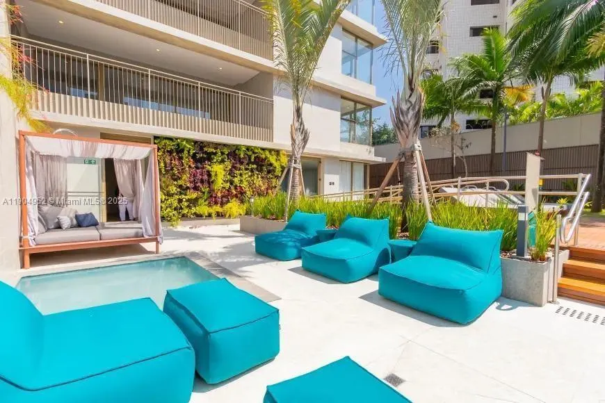 Av. Cotovia 611, #43