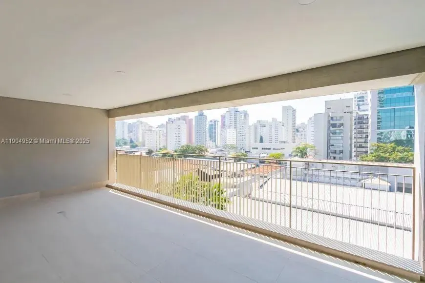 Av. Cotovia 611, #43