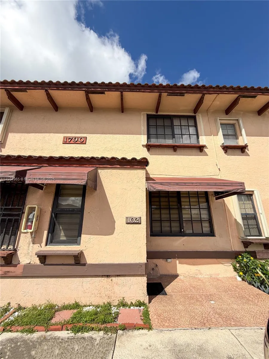 1790 SW 122nd Pl, #102-X