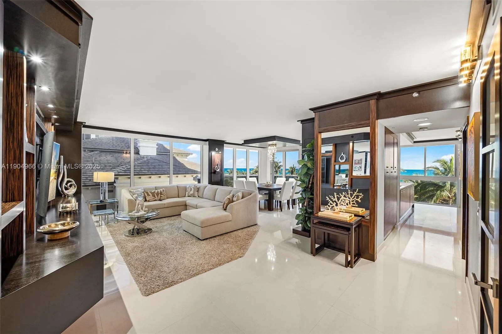 4775 Collins Ave, #501