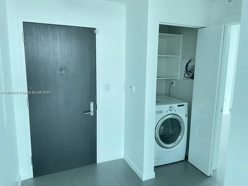 900 Biscayne Blvd, #4112