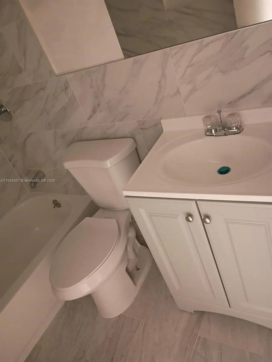 3210 NW 22nd Ave, #5